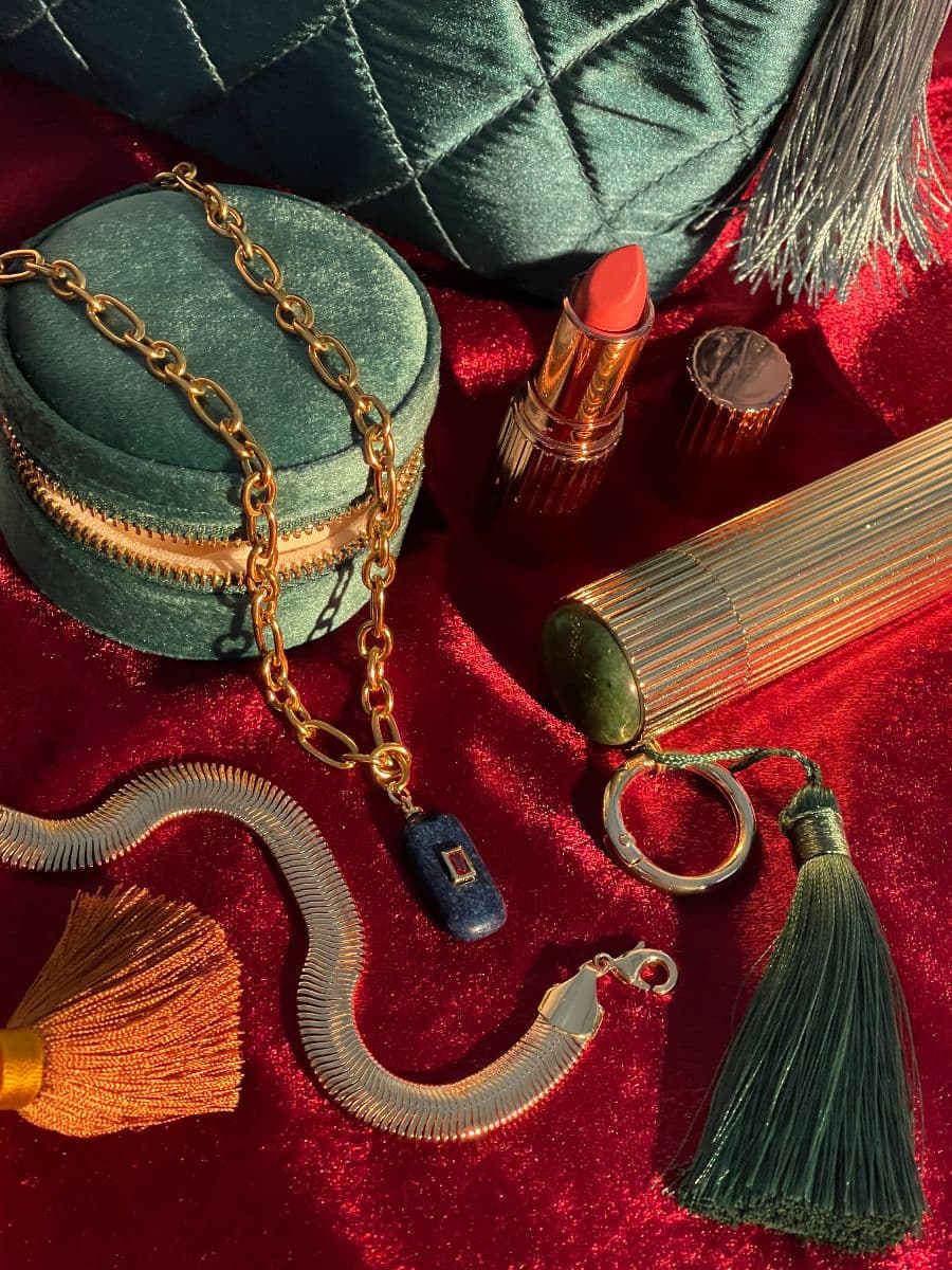 Elevating Holiday Retail: Storytelling Through Opulent Design Codes